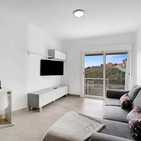 Tajinaste 0-3 * Candelaria