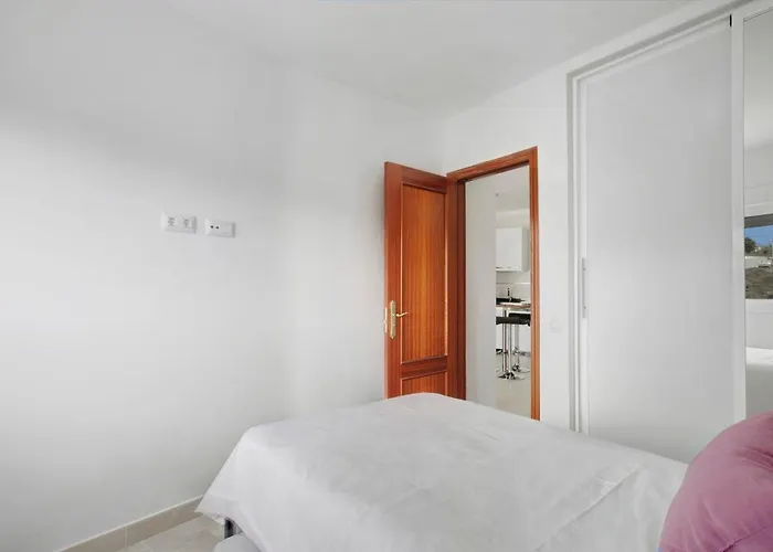 Tajinaste 0-3 * Candelaria