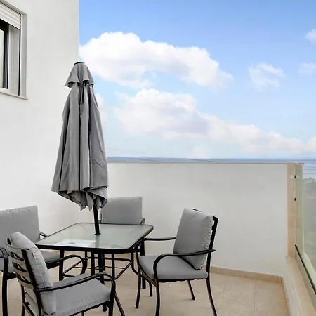 Tajinaste 0-3 * Candelaria