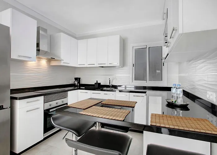 Tajinaste 0-3 Канделария